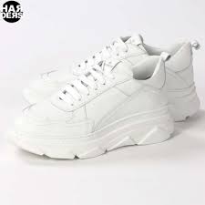 With shoes from copenhagen shoes you get beautiful and elegant shoes, boots and sandals that can put the finishing touch on any outfit. Copenhagen Sneaker Harders 24 Fashion