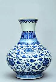 Pin By Nihal Ucyildiz On Ceramicas Blue And White Vase Asian Art Blue And White
