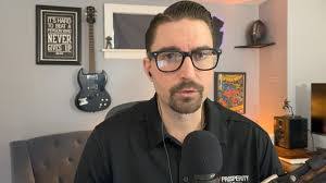 Peter Kopec's Instagram, Twitter & Facebook