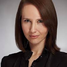 Alicia Draper's Instagram, Twitter & Facebook