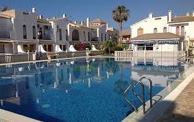 Alquiler de apartamentos, bajos, aticos y pisos en murcia: Casa En Alquiler A 500 M De La Playa Puerto De Mazarron Mazarron Murcia Costa Calida