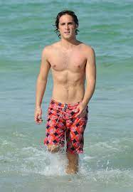 Z kamerą zaczął oswajać się już jako. Diego Boneta Freundin Vermogen Grosse Tattoo Herkunft 2021 Taddlr