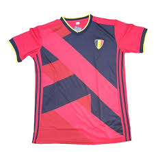 Het belgië shirt en het belgië tenue koop je eenvoudig en snel bij voetbaldirect! Voetbalshirt Belgie 2020 Rood M Kopen Bestel Eenvoudig Online Dreamland