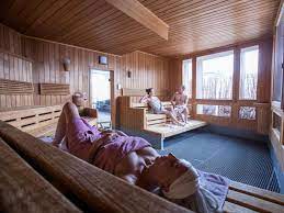 Nackt oder nicht? Etikette und Hygiene in der Sauna - health tv