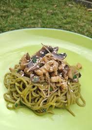 Mie instan kuah alami rasa ayam bawang. Mie Lemonilo Dengan Topping Ayam Jamur Ajeng Natassia Parenting Cooking And Travelling