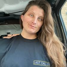 Hey neighbors! Use caution when traveling to and from temecula. There are  pallets all over the road. At least 4 cars with flat tires from Pauba road  to Wilson valley road.