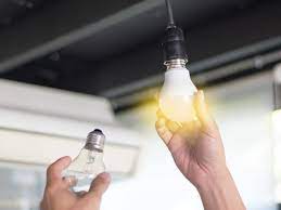 Selain memiliki masa pakai yang panjang, keunggulan lainnya memilih lampu led untuk rumah adalah watt lampu yang lebih rendah namun cahaya lebih terang. 7 Jenis Lampu Yang Biasa Digunakan Kenali Kelebihan Dan Kekurangannya Lifestyle Liputan6 Com