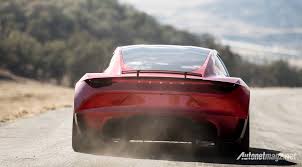 During its first production run between 2008 and 2012, it motivated automakers to launch several of their own electric vehicle. Dahsyatnya Tesla Roadster 2020 0 100 1 9 Detik Saja Autonetmagz