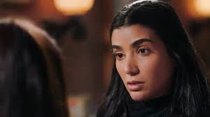 وقامت مباحث الآداب أيضا بالقبض على فتاة أخرى تدعى منار سامي لديها فيديوهات على موقع التيك توك، أثناء تواجدها بمدينة بنها. Ø¨Ø¹Ø¯ ØªØ£Ù„Ù‚Ù‡Ø§ ÙÙ‰ Ø§Ù„Ø¨Ø±Ù†Ø³ Ø±Ø¬Ø§Ø¡ Ø§Ù„Ø¬Ø¯Ø§ÙˆÙ‰ ØªØ´ÙŠØ¯ Ø¨Ø§Ù„ÙÙ†Ø§Ù†Ø© Ø±ÙŠÙ… Ø³Ø§Ù…Ù‰ Ù†Ø¶ÙˆØ¬ ÙÙ†Ù‰ ÙˆØ£Ø¯Ø§Ø¡ Ø±Ø§Ø¦Ø¹