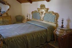 Listino € 7.800 € 5.125. Camera Da Letto Stile Barocco Veneziano Su Secondamano It Arredamento Casa