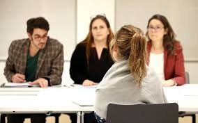 Les lycéens actuellement en première se demandaient. Grand Oral Du Bac Non L Eclat Du Regard Ne Sera Pas Evalue Par Le Jury Le Parisien