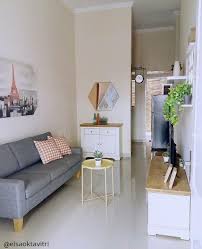 Sebuah hunian yang nyaman tentu tidak terlepas dari dekorasi yang diaplikasikan. Inspirasi Rumah Impian Yang Mungil Sederhana Tidak Menguras Budget Homeshabby Com Design Home Plans Home Decorating And Interior Design
