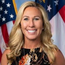 Donna Schauer's Instagram, Twitter & Facebook