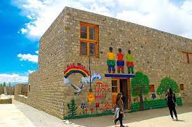 3 Idiots' fame 'Rancho's School' in Ladakh wants to be known by its actual name | India Post News Paper