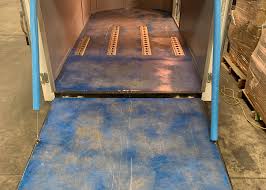 Vinyl rolls made from 100% premium grade polyvinyl (pvc) provide the ideal trailer flooring. Motorbike Trailer Customized Flooring Man Vs Floor