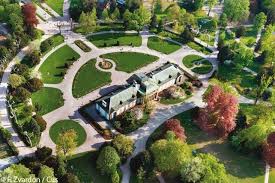 Le Jardin De L Orangerie Vu Du Ciel Strasbourg France Strasbourg Alsace Tourisme Parc Et Jardin