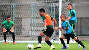 Duel timnas indonesia vs vietnam akan digelar di stadion al maktoum pukul 23.45 wib. Timnas Indonesia Vs Vietnam Kualifikasi Piala Dunia 2022 Indonesia Kalah 5 Kali Dalam 25 Tahun Tribunnews Com Mobile