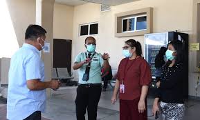 Sila hubungi klinik kesihatan malaysia yang berkenaan untuk menukar atau membatalkan temujanji anda. Klinik Kesihatan Batu 14 Puchong Terima 100 Set Peralatan Perlindungan Diri Uncle Kentang