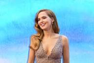 18 Things to Know About Jewish Actress Zoey Deutch - Hey Alma