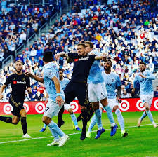 Buy kansas city soccer tickets. Sporting Kc Downs Lafc To Be Top Of The West Soccertoday