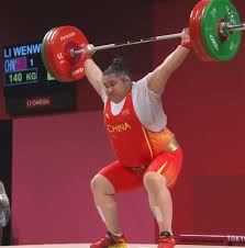 Li wenwen snatched 140 kilograms, an olympic record for the division, and 12kg more than any other women in the final. 2nxgi5scjjcfum