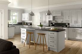 New High Quality Light Grey Shaker Wood Grain Replacement Kitchen Doors Ebay Replacement Kitchen Doors Finish Kitchen Cabinets Kitchens And Bedrooms