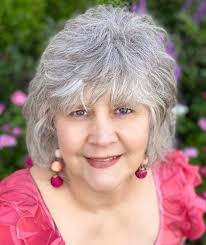 Peoples Bank cites Lisa Wilson for service