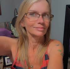 How to get rid of earwigs from Boston ferns before bringing them inside?