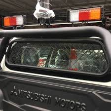 Lampu ini juga merupakan lampu sein yang ada di kendaraan dan mempunyai fungsi yang sangat vital di kendaraan. Phoenix Led Lampu Stop Belakang Mobil For Mitsubishi L300 Or Truck Terbaru Agustus 2021 Harga Murah Kualitas Terjamin Blibli