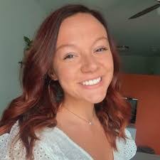 Ashley Doud's Instagram, Twitter & Facebook