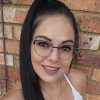 Pamela Lange's Instagram, Twitter & Facebook