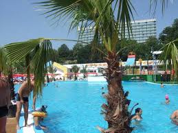 Eforie aqua park eforie nord aleea belona 16 23 iunie 18 31 august 18 aflat în eforie nord într o zonă de confort cu o largă accesibilitate mai exact in perimetrul dintre hotelul europa si lacul belona eforie aqua park este aqua magic mamaia community facebook. Eforie Aqua Park