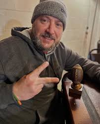 From 1-5 too winning 10 straight and back to back champs! 🏆