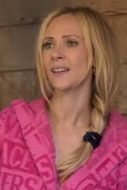 Ted Lasso S03 Keeley Jones Pink Robe