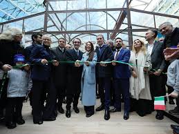 Inaugurata Casa Lombardia: la piazza della Regione diventa uno dei centri dei Giochi