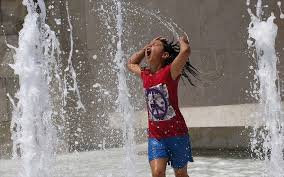 Το 1987 όπως είναι λογικό, η εγκατάσταση air condition δεν ήταν τόσο διαδεδομένη, ενώ και πολλά νοσοκομεία, όπου κατέφτασαν κυρίως ηλικιωμένοι με θερμοπληξία, δεν διέθεταν κλιματισμό. Kairos Erxetai Kayswnas Poy 8a 8ymizei To 1987 Stoys 45 Ba8moys H 8ermokrasia Lamianow Gr