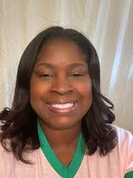 Elisa Murphy's Instagram, Twitter & Facebook