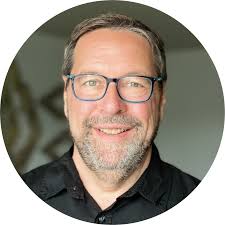 Rick Handley's Instagram, Twitter & Facebook