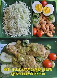 Kak amie @ amie's little kitchen. Amie S Little Kitchen Nasi Lemak Sambal Ayam Hijau