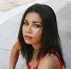 Jessica Pimentel's Instagram, Twitter & Facebook