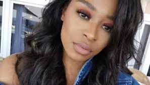 Boyfriend, daughter, house, age, pictures. Dj Zinhle Biography Age Net Worth 2021 Boyfriend How Old Is Dj Zinhle
