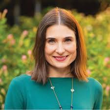 Lisa Callan's Instagram, Twitter & Facebook