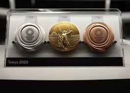 Originalmente, el piragüista serghei tarnovschi fue tercero en la. Las Medallas De Tokio 2020 Son De Material Reciclado El Grafico