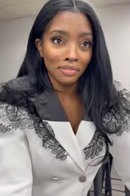 OK, some folks are not gonna like this but we all have our opinions so  please be respectful. For the record, initially i really liked Destiny.  Loved the fact she was a