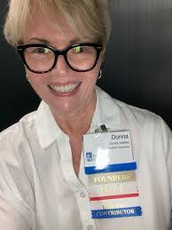 Donna Waterman's Instagram, Twitter & Facebook