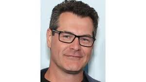 The Jared Atelier x Vera Wang Collection Emphasizes Elegance