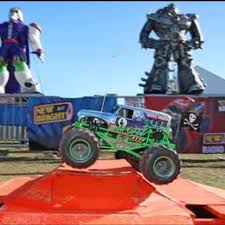 These fantastic series of giant remote control car on the site are not only fun games but also help your kids in learning new things and get attracted towards modernized technologies. Monster Jam Giant Remote Control Grave Digger Crome Toys Games Toys On Carousell