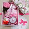 Hadiah untuk perempuan ini bukan hanya untuk si kekasih mahupun untuk sang isteri tetapi juga sesuai untuk di berikan kepada ibu, majikan sebagai contoh jika sedang cari idea hadiah hari jadi untuk anak perempuan remaja contohnya, mungkin boleh diberikan handphone, barangan makeup. 1
