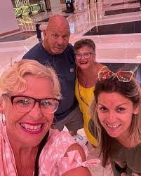 Mary Sagert's Instagram, Twitter & Facebook