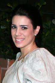 Um entra-e-sai de fashionistas e lulus antenadas marcou a penúltima noite  de desfiles do FFW